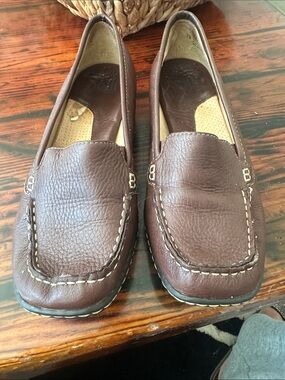 Sofft Brown Pebbled Leather Slip-On Women's Loafers